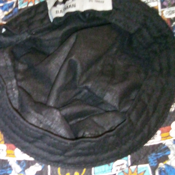 Men's Batman Cap - Picture 4 of 5